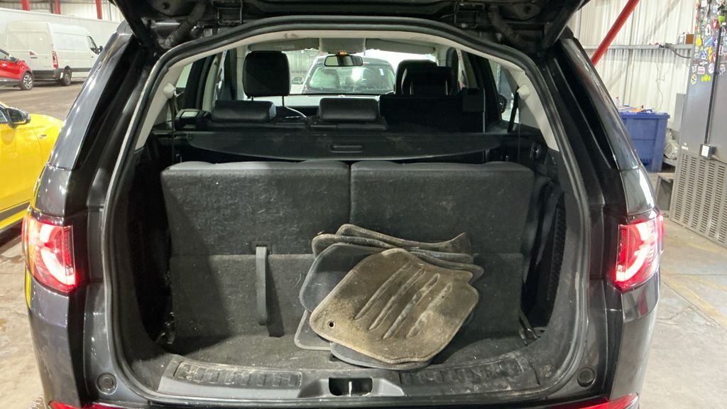 Used Land Rover Discovery Sport 2017 for sale - 77620950: Photo 19