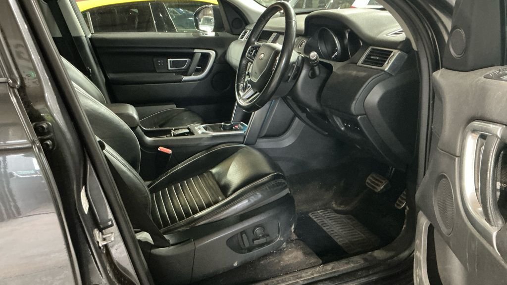 Used Land Rover Discovery Sport 2017 for sale - 77620950: Photo 21