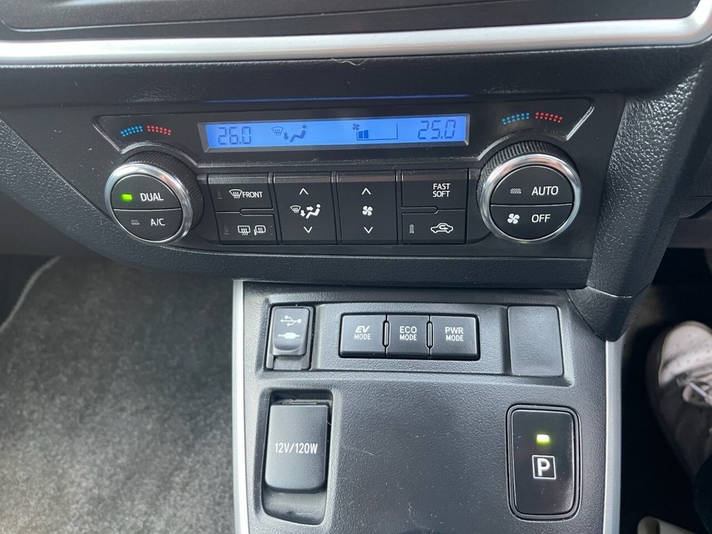 Used Toyota Auris 2013 for sale - 76986181: Photo 20