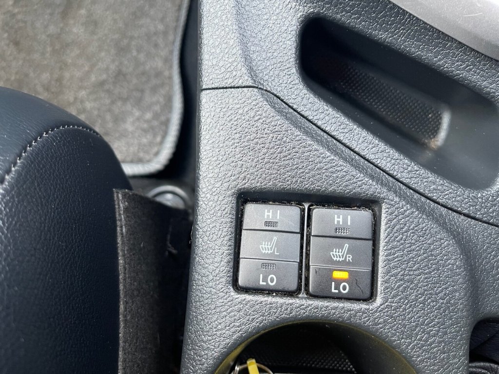 Used Toyota Auris 2013 for sale - 76986181: Photo 21