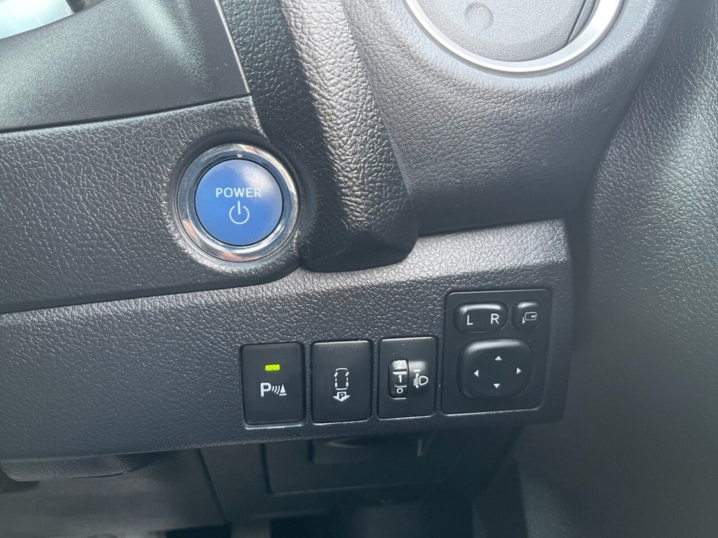 Used Toyota Auris 2013 for sale - 76986181: Photo 22