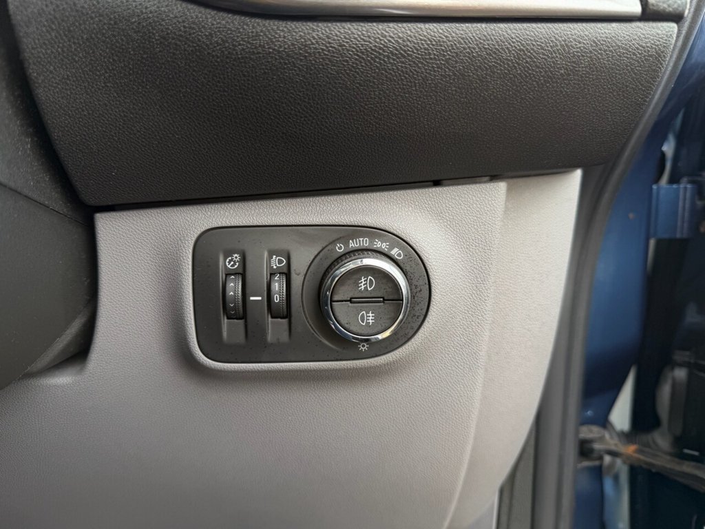 Used Vauxhall Corsa 2016 for sale - 77621158: Photo 18