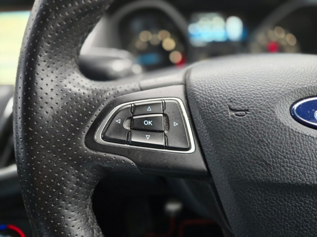 Used Ford Focus 2018 for sale - 76867317: Photo 15