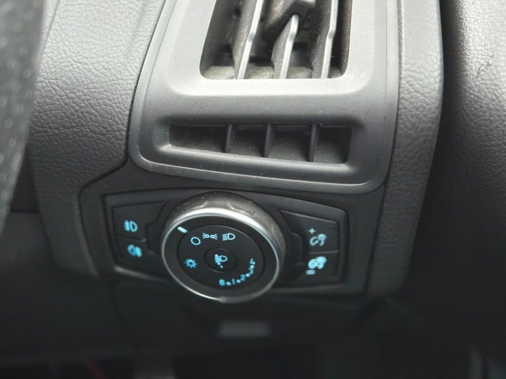 Used Ford Focus 2018 for sale - 76867317: Photo 17