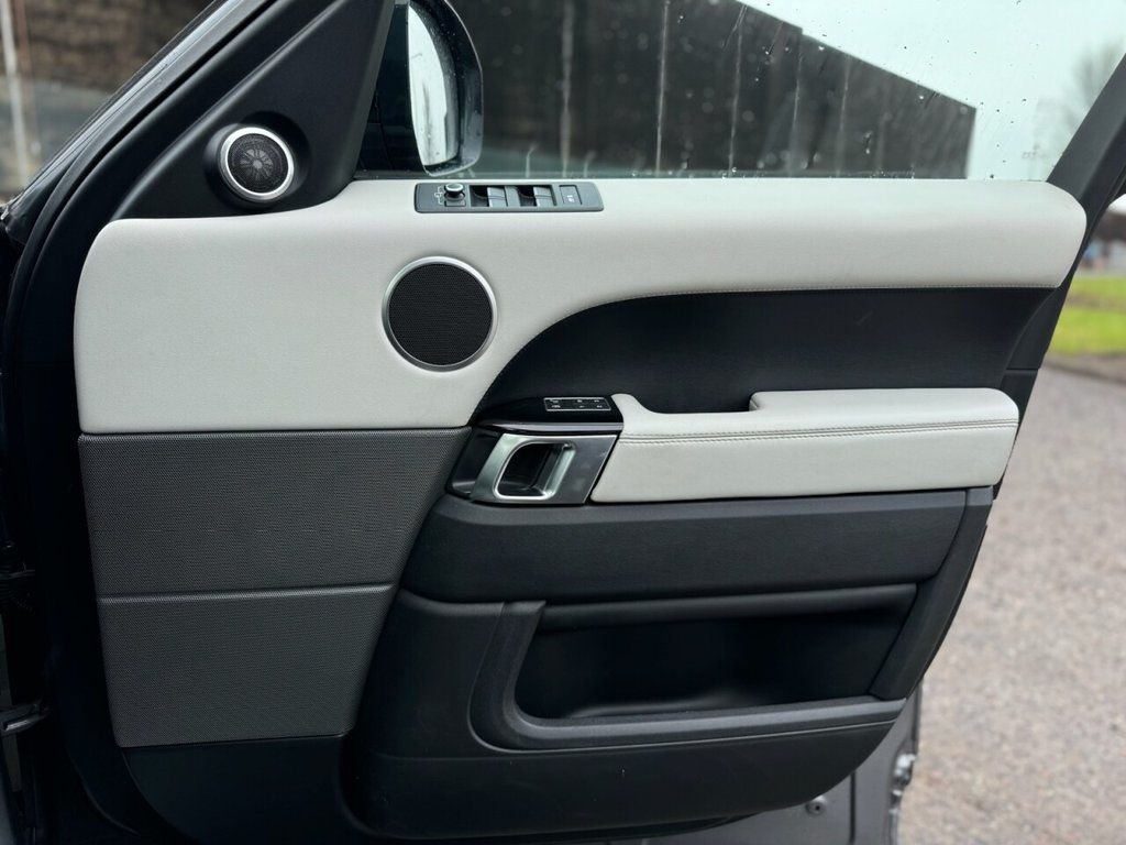 Used Land Rover Range Rover Sport 2016 for sale - 77976681: Photo 30