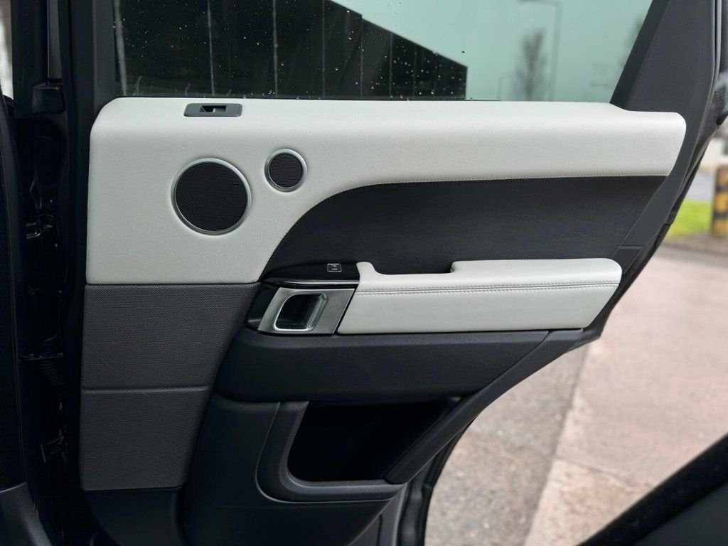 Used Land Rover Range Rover Sport 2016 for sale - 77976681: Photo 31