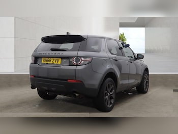 Used Land Rover Discovery Sport 2018 for sale - 78619437: Photo