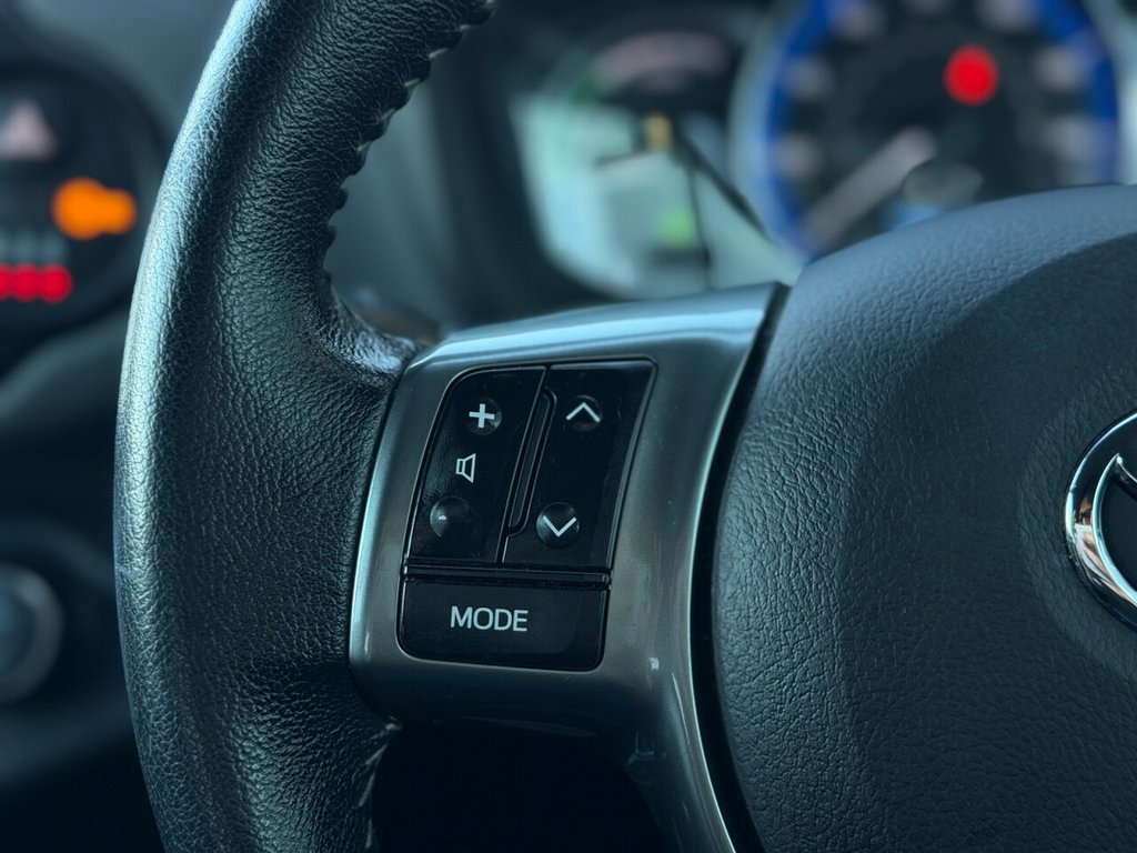 Used Toyota Yaris 2015 for sale - 77121470: Photo 14