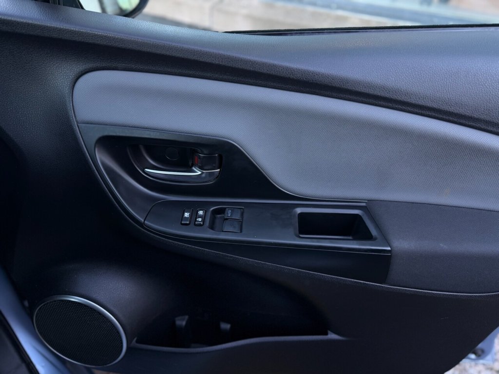 Used Toyota Yaris 2015 for sale - 77121470: Photo 18