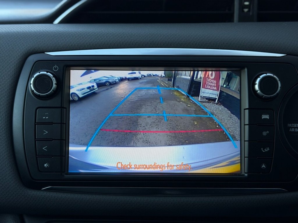 Used Toyota Yaris 2015 for sale - 77121470: Photo 23