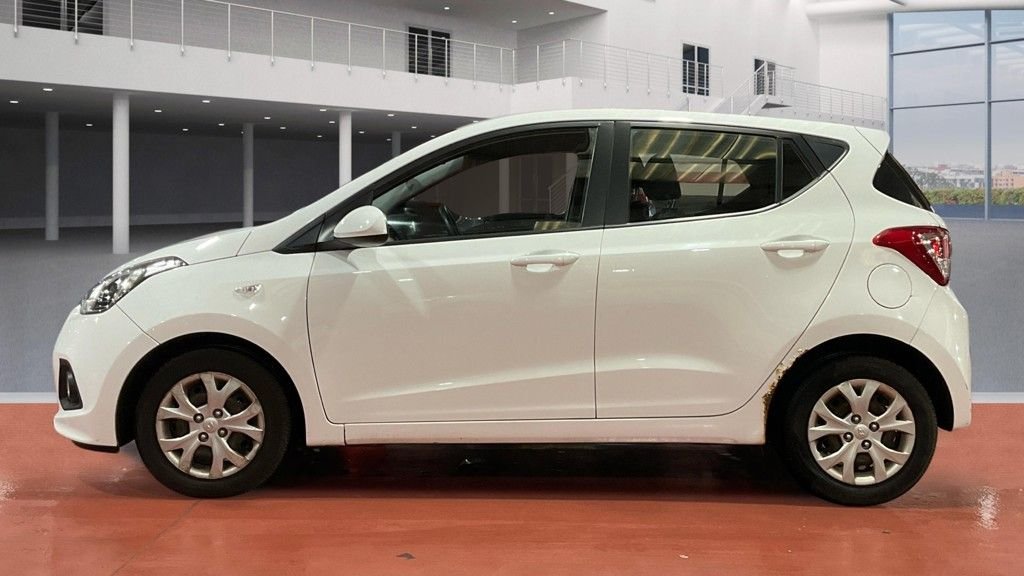 Used Hyundai i10 2016 for sale - 77368881: Photo 5