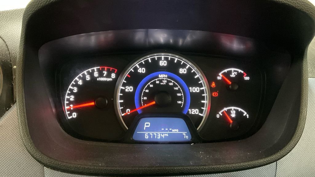 Used Hyundai i10 2016 for sale - 77368881: Photo 9