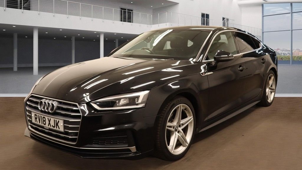 Used Audi A5 2018 for sale - 76323109: Photo 2