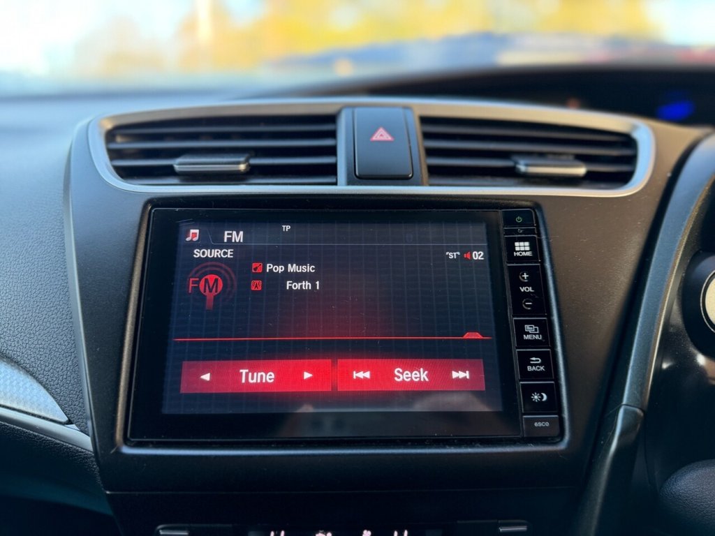 Used Honda Civic 2015 for sale - 76883185: Photo 24