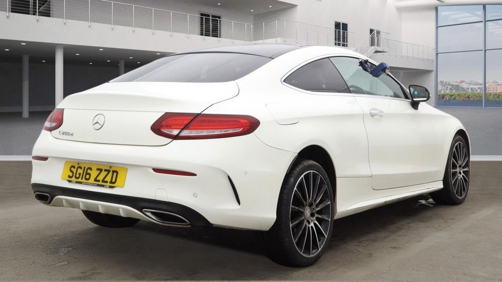 Used Mercedes-Benz C Class 2016 for sale - 77436940: Photo 5