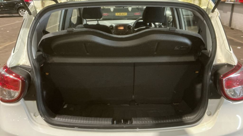 Used Hyundai i10 2017 for sale - 78016793: Photo 12