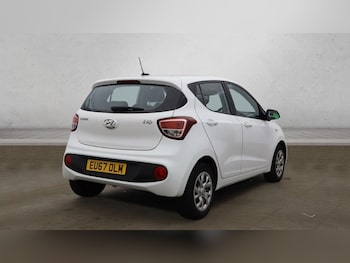 Used Hyundai i10 2017 for sale - 78016793: Photo