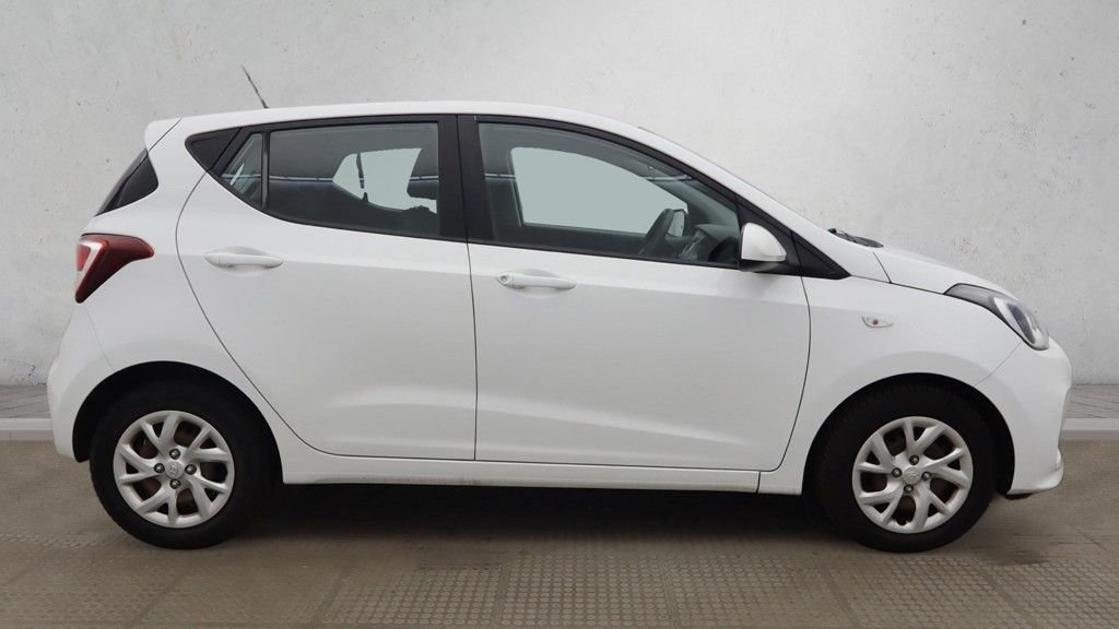Used Hyundai i10 2017 for sale - 78016793: Photo 4