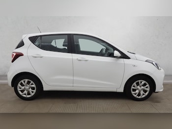 Used Hyundai i10 2017 for sale - 78016793: Photo