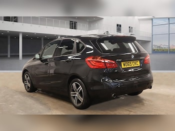 Used BMW 2 Series 2015 for sale - 76900506: Photo
