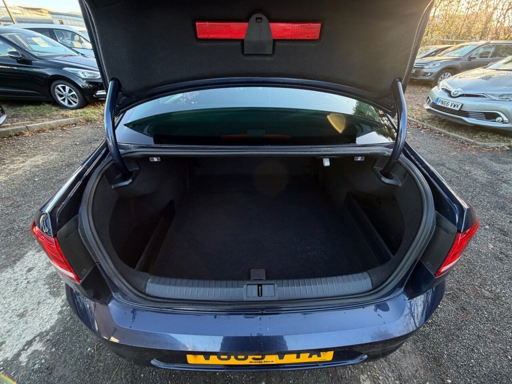 Used Volkswagen Passat 2015 for sale - 76445885: Photo 13