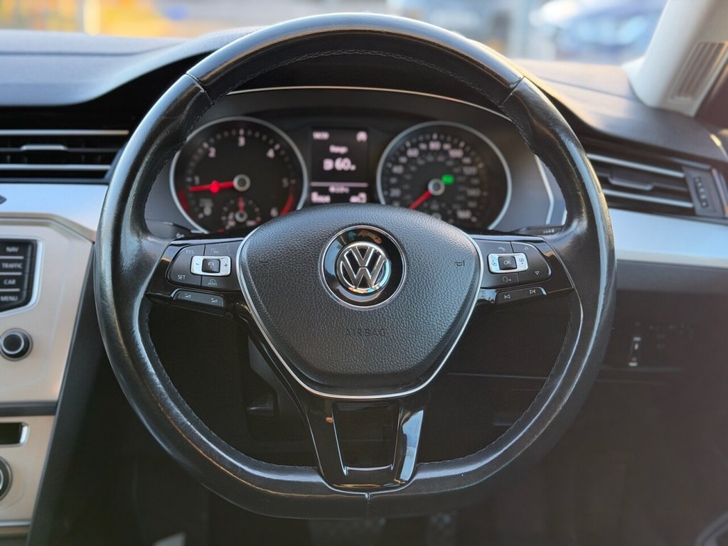 Used Volkswagen Passat 2015 for sale - 76445885: Photo 16