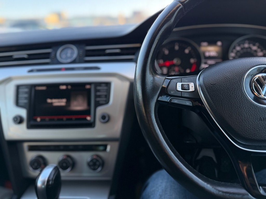 Used Volkswagen Passat 2015 for sale - 76445885: Photo 22