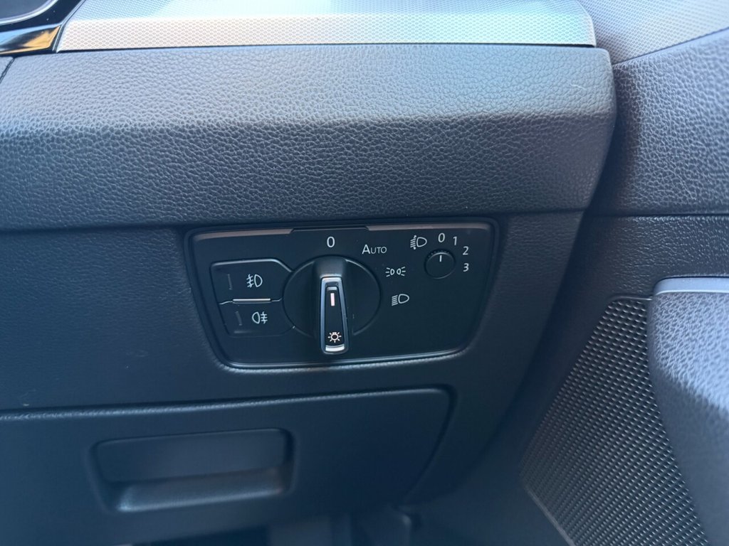 Used Volkswagen Passat 2015 for sale - 76445885: Photo 24