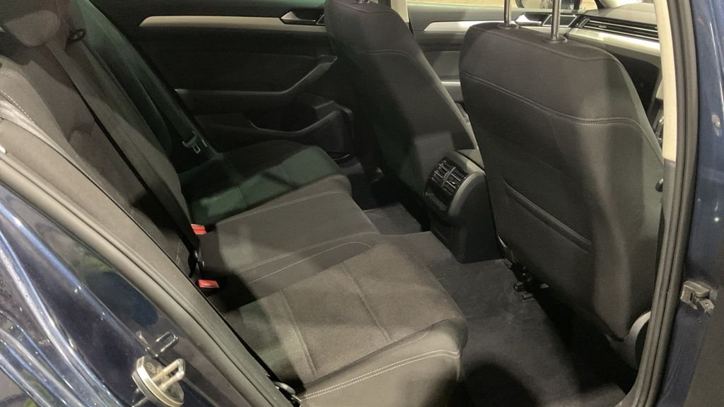 Used Volkswagen Passat 2015 for sale - 76445885: Photo 8