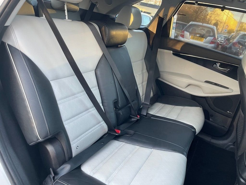 Used Kia Sorento 2017 for sale - 77779840: Photo 10
