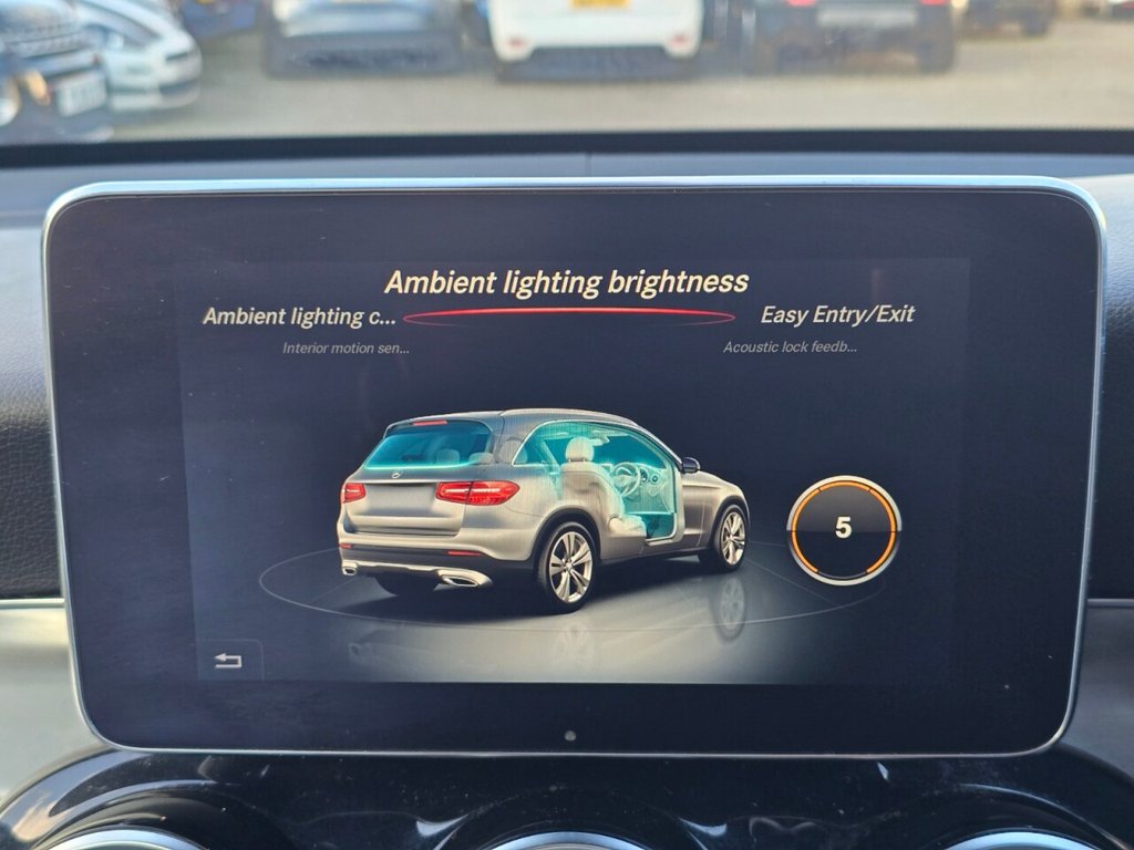 Used Mercedes-Benz GLC 2018 for sale - 77990629: Photo 29