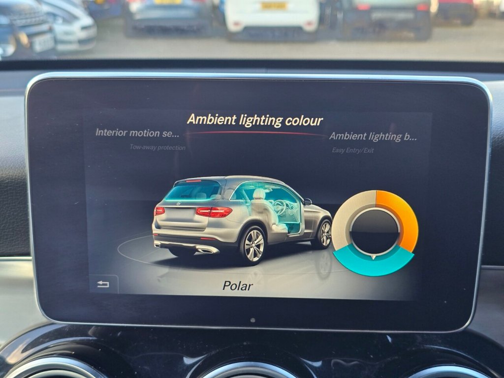 Used Mercedes-Benz GLC 2018 for sale - 77990629: Photo 30