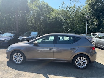 Used SEAT Leon 2017 for sale - 79409101: Photo