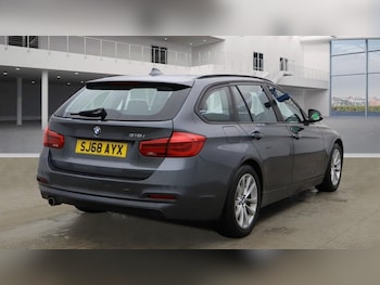 Used BMW 3 Series 2018 for sale - 76739936: Photo