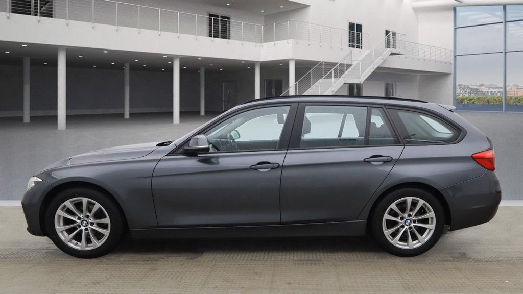 Used BMW 3 Series 2018 for sale - 76739936: Photo 6