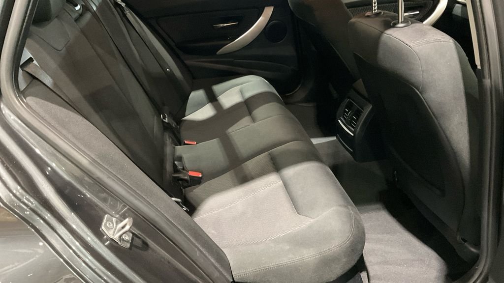 Used BMW 3 Series 2018 for sale - 76739936: Photo 8