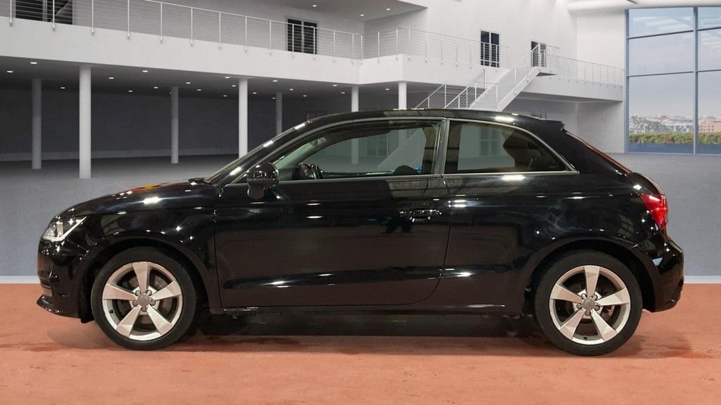 Used Audi A1 2016 for sale - 77520889: Photo 6