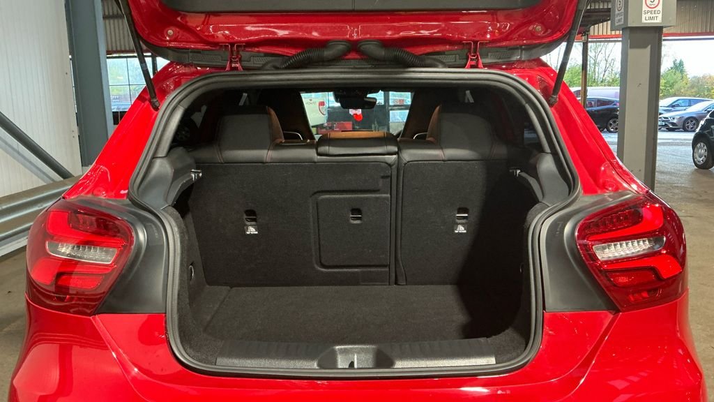 Used Mercedes-Benz A-Class 2017 for sale - 76582605: Photo 7