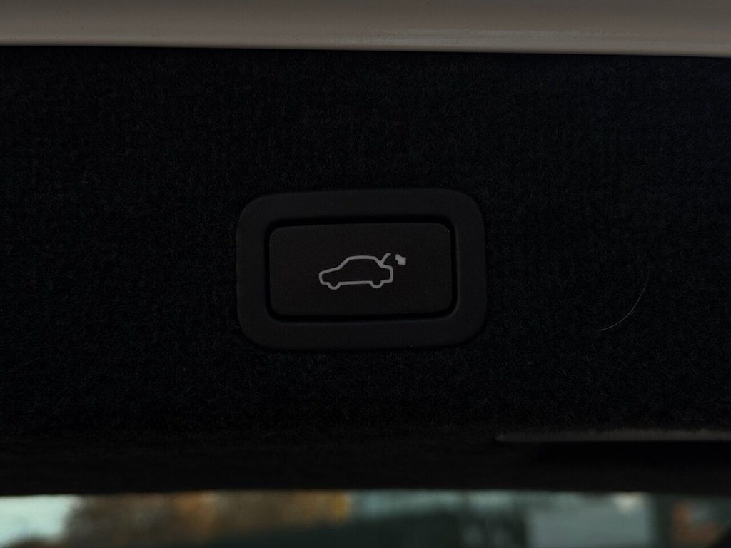 Used Volvo XC70 2016 for sale - 76279443: Photo 11