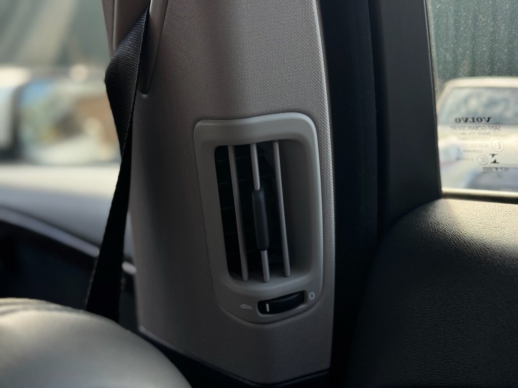 Used Volvo XC70 2016 for sale - 76279443: Photo 12