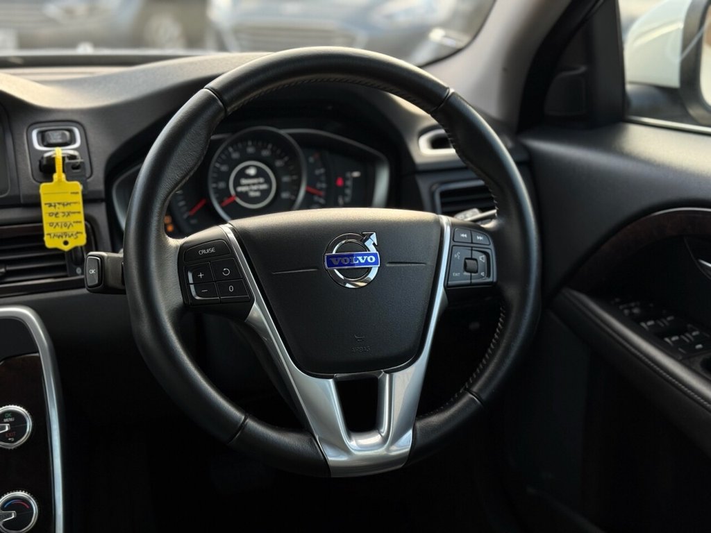 Used Volvo XC70 2016 for sale - 76279443: Photo 14