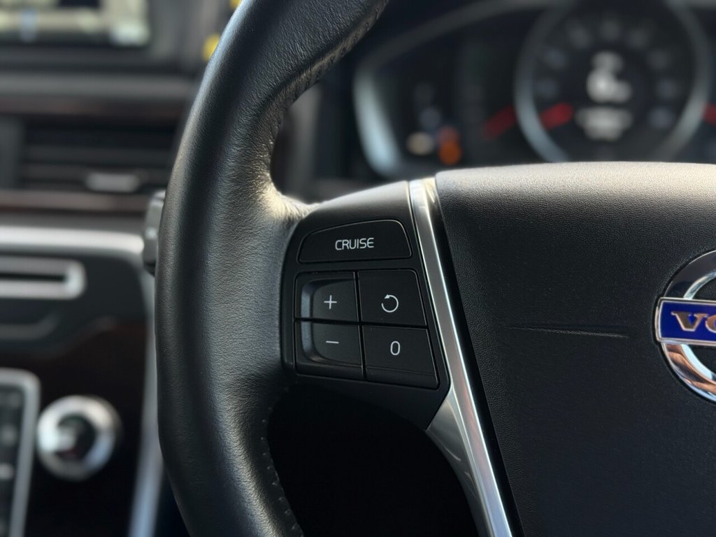 Used Volvo XC70 2016 for sale - 76279443: Photo 15