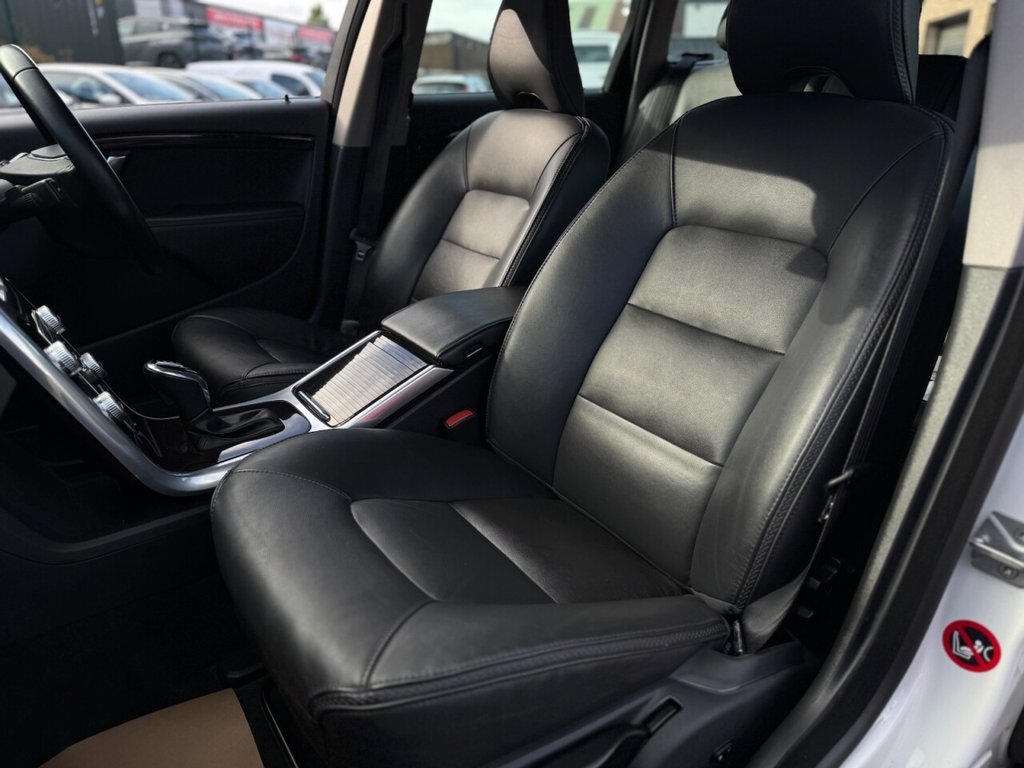 Used Volvo XC70 2016 for sale - 76279443: Photo 28