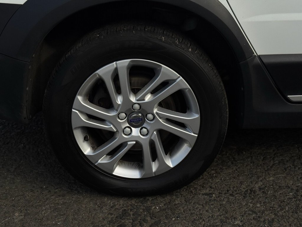 Used Volvo XC70 2016 for sale - 76279443: Photo 9