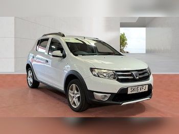 Used Dacia Sandero Stepway 2015 for sale - 78996277: Photo