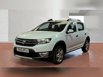Used Dacia Sandero Stepway 2015 for sale - 78996277: Photo