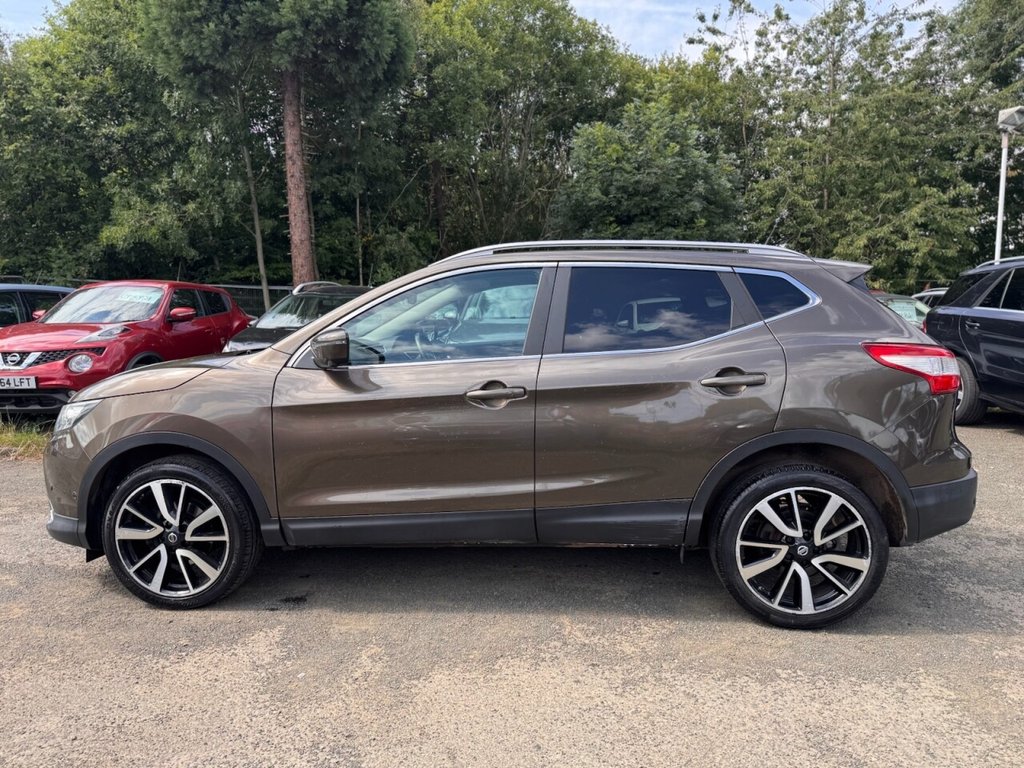 Used Nissan Qashqai 2015 for sale - 77904695: Photo 4