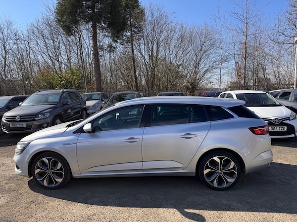 Used Renault Megane 2017 for sale - 75444316: Photo 4