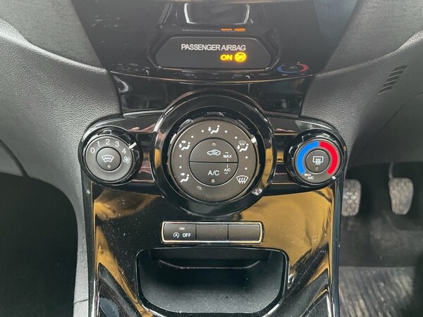 Used Ford Fiesta 2014 for sale - 73137415: Photo 17