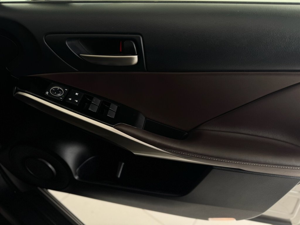 Used Lexus IS 2017 for sale - 76848346: Photo 18